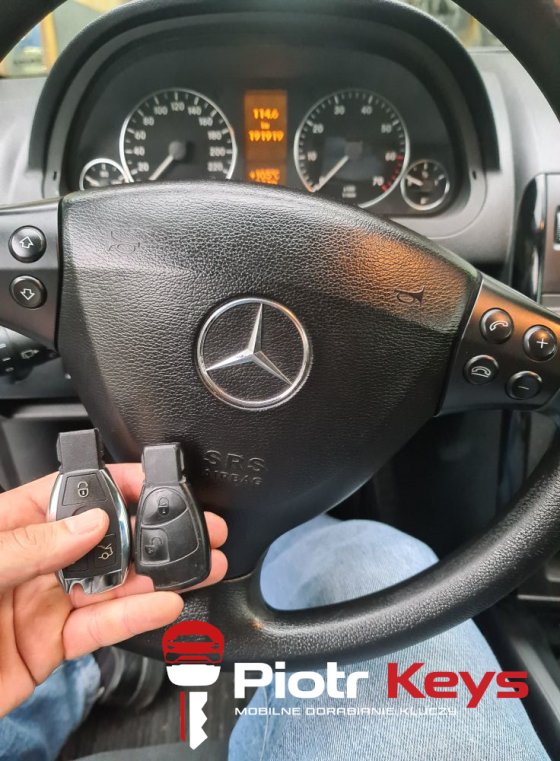 Mercedes 2004r